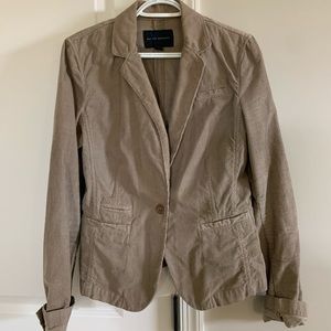 Thin, corduroy blazer.